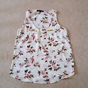 ❤️Harve Benard Top Women's Small Floral Tank Blouse Lightweight Cami Cream Shirt